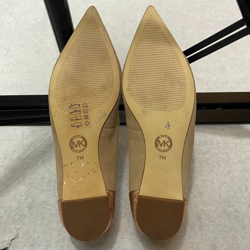 MICHAEL KORS Carissa Toe Cap Flat Rose Pointed - Picture 7 of 9